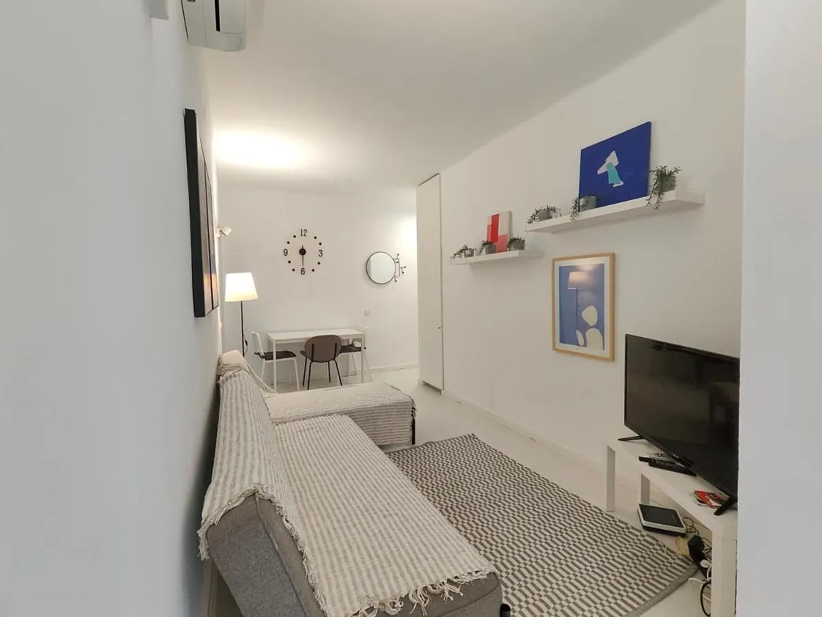 Family Apartment Close To Parc Gueell Βαρκελώνη 0*,  Ισπανία